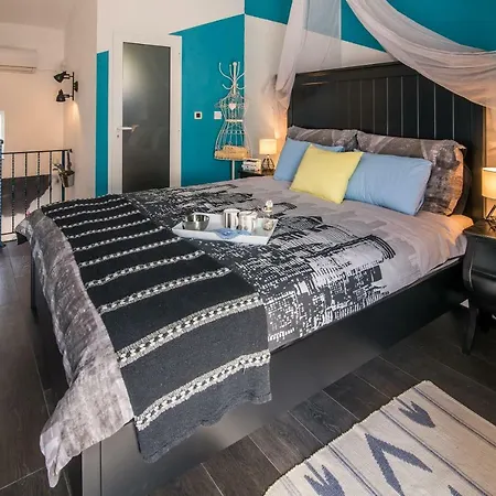 Apartment Lanterna Vrbnik (Primorje-Gorski Kotar)