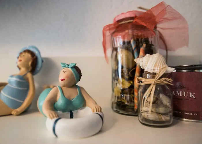 Lanterna * Vrbnik (Primorje-Gorski Kotar)